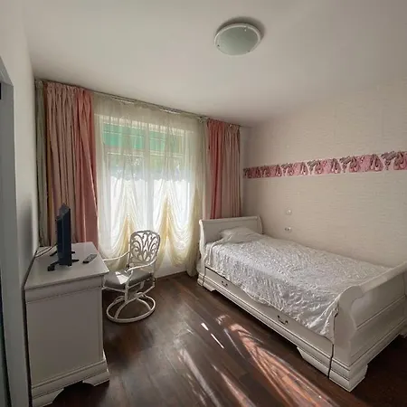 Coral Beach Mamaia Nord 91 דירה *